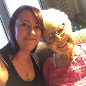 Meet your Posher, Kelli